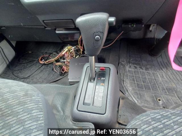 Used 2003 AT toyota regiusace-van RZH112V Image[25]