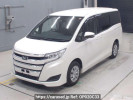 Toyota Noah ZRR80G