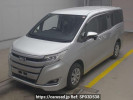 Toyota Noah ZRR85G