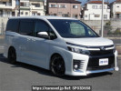 Toyota Voxy ZRR80W