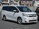 Toyota Voxy ZRR80G