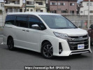 Toyota Noah ZRR80W