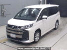 Toyota Noah MZRA95W