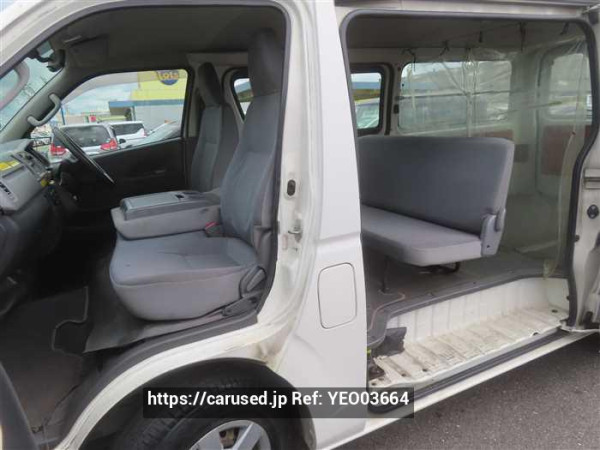 Used 2006 AT toyota hiace-van KDH200 Image[22]