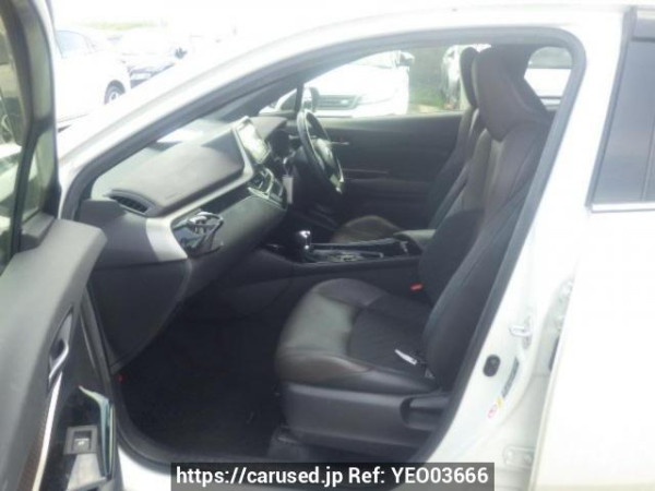 Used 2017 AT toyota c-hr ZYX10 Image[12]
