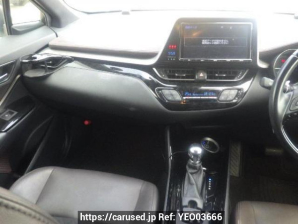 Used 2017 AT toyota c-hr ZYX10 Image[16]