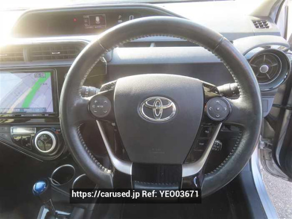 Used 2018 CVT toyota aqua NHP10 Image[18]