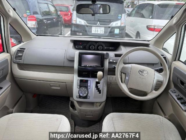 Used 2007 AT toyota noah ZRR70G Image[12]