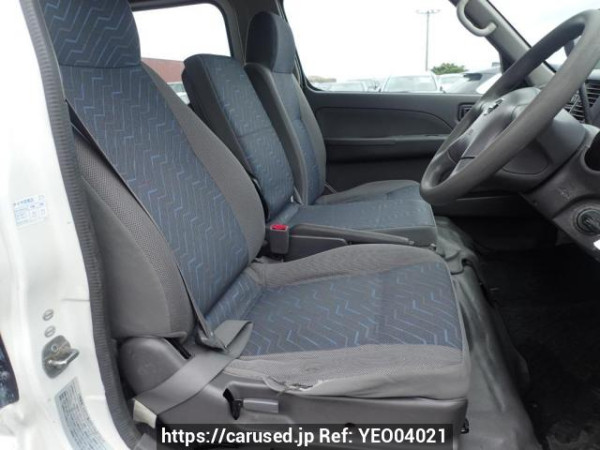 Used 2004 AT nissan caravan-bus DWMGE25 Image[11]