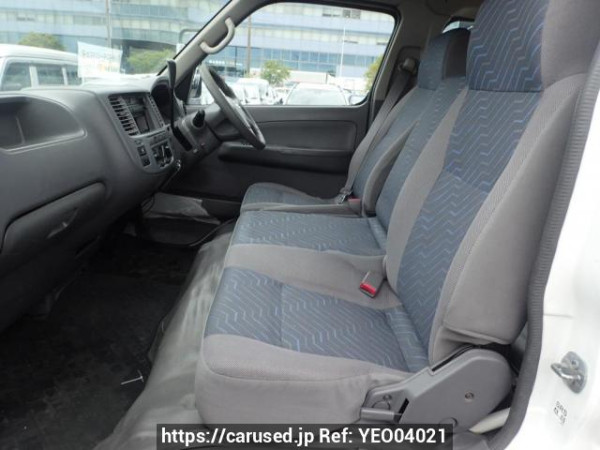 Used 2004 AT nissan caravan-bus DWMGE25 Image[12]