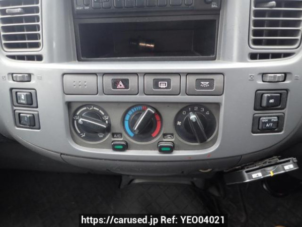 Used 2004 AT nissan caravan-bus DWMGE25 Image[17]
