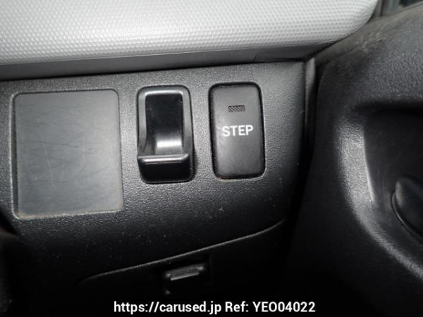 Used 2005 AT toyota hiace-van KDH205K Image[22]