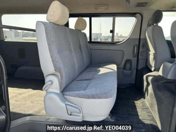 Used 2006 AT toyota regiusace-van KDH205V Image[14]