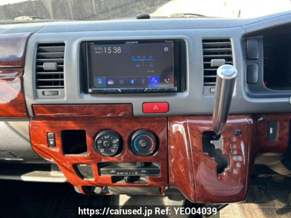 Used 2006 AT toyota regiusace-van KDH205V Image[22]