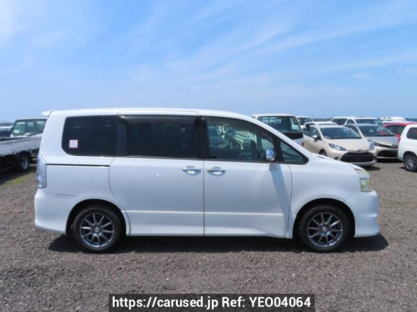 Used 2010 AT toyota voxy ZRR70W Image[7]