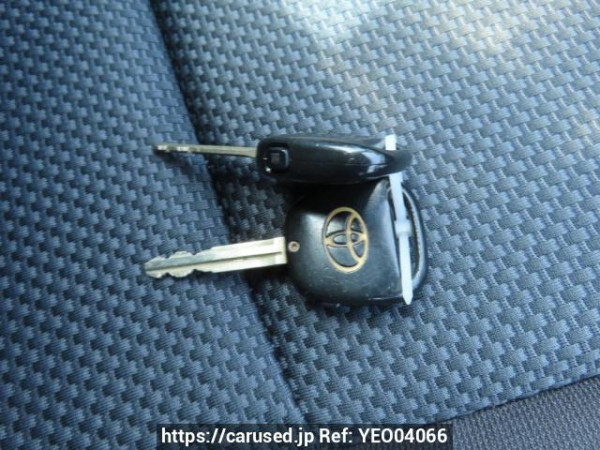 Used 2003 AT toyota wish ZNE10G Image[31]