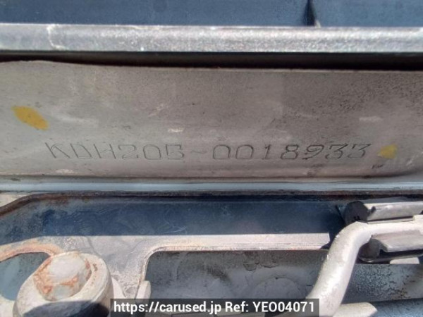 Used 2006 MT toyota hiace-van KDH205V Image[11]