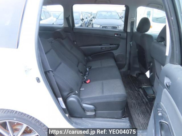 Used 2003 AT toyota wish ZNE10G Image[16]