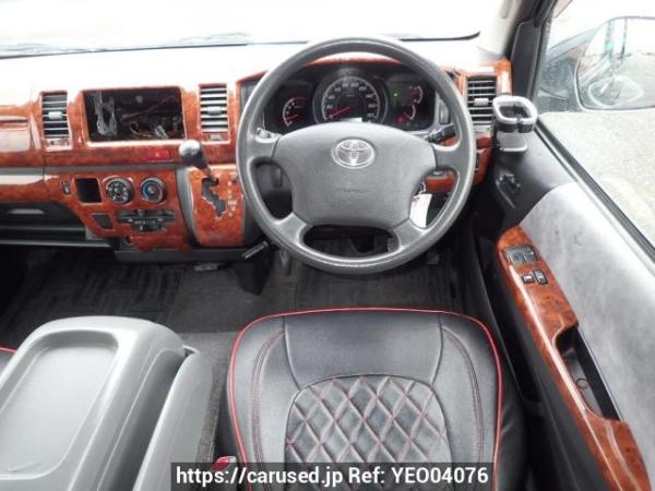 Used 2006 AT toyota regiusace-van KDH200V Image[15]