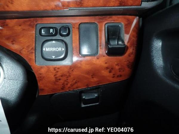 Used 2006 AT toyota regiusace-van KDH200V Image[18]