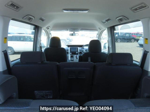 Used 2008 AT toyota voxy ZRR70W Image[9]