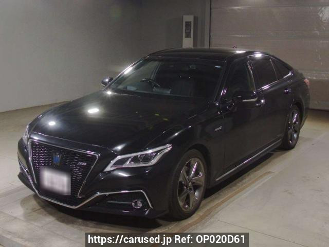 2018 Toyota Crown Hybrid AZSH20