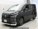 Toyota Voxy ZWR90W