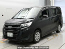 Toyota Noah ZRR80G