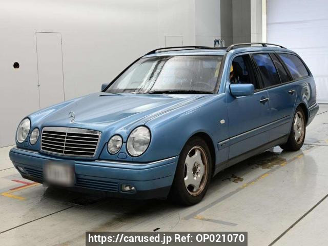 1998 Mercedes Benz E-Class  Station Wagon 210265