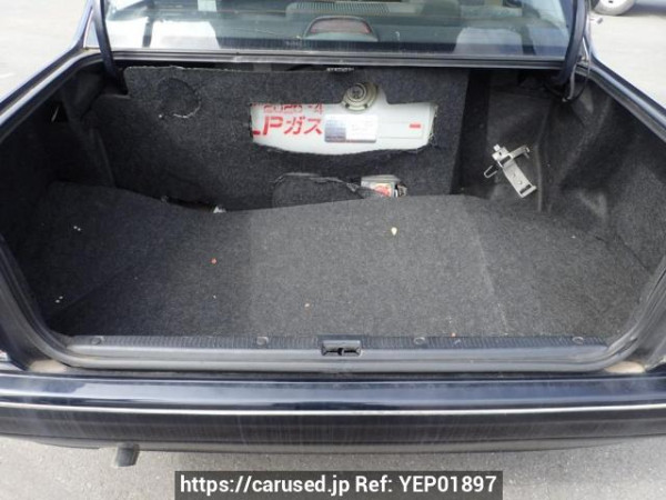 Used 2003 AT toyota crown-comfort YXS10 Image[8]