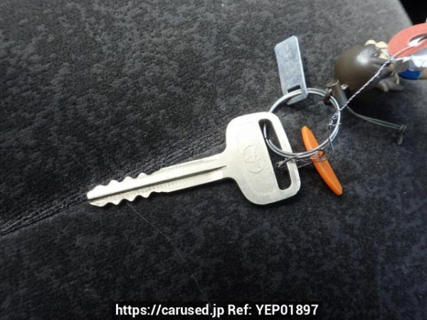 Used 2003 AT toyota crown-comfort YXS10 Image[24]