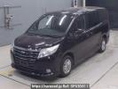Toyota Noah ZRR85G