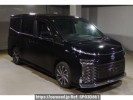 Toyota Voxy ZWR90W