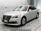 Toyota Crown Hybrid AWS210