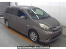 Toyota Isis ZGM10W