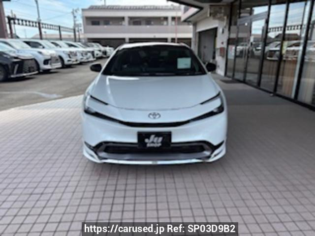 2025 Toyota Prius MXWH60