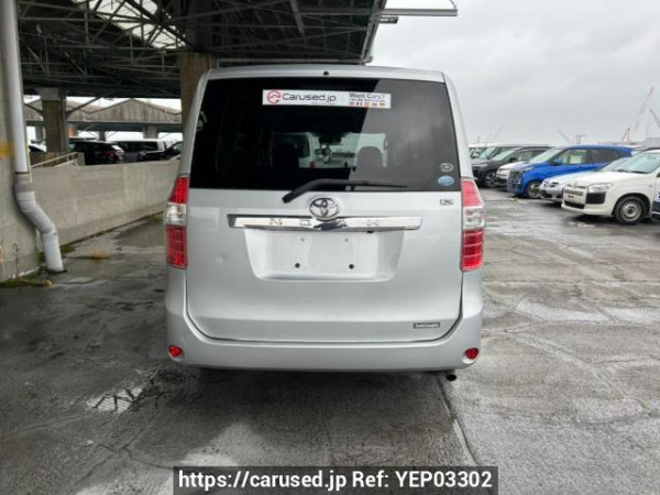 Used 2007 AT toyota noah ZRR70G Image[5]