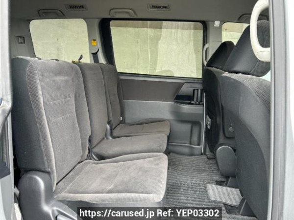 Used 2007 AT toyota noah ZRR70G Image[14]