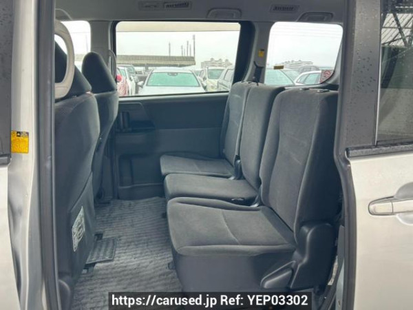 Used 2007 AT toyota noah ZRR70G Image[15]