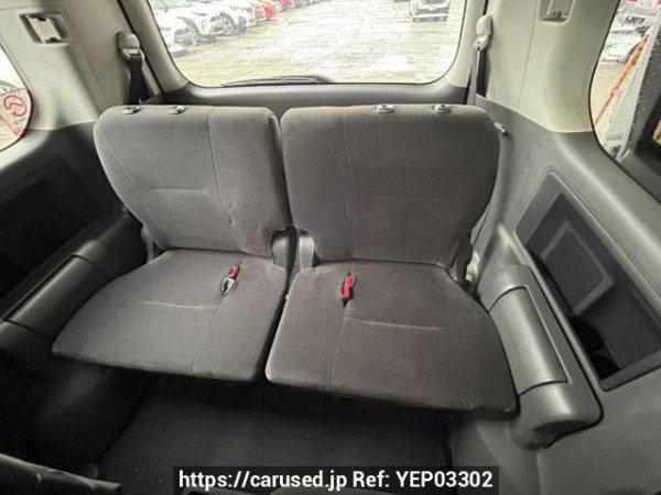 Used 2007 AT toyota noah ZRR70G Image[16]
