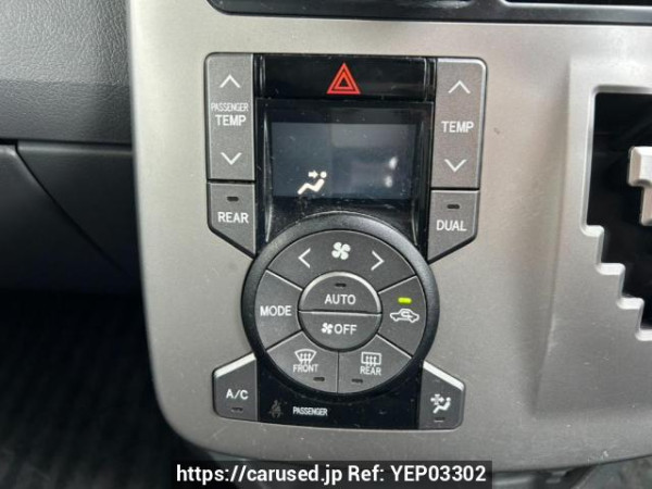 Used 2007 AT toyota noah ZRR70G Image[22]
