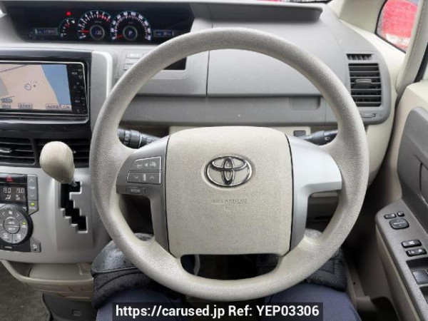Used 2009 AT toyota noah ZRR70G Image[13]