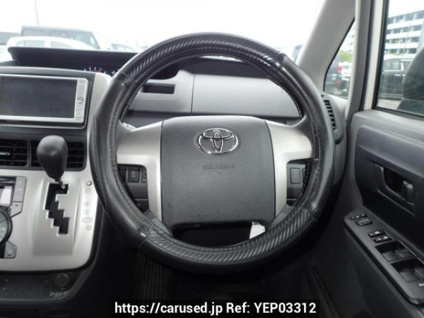Used 2009 AT toyota voxy ZRR70G Image[19]