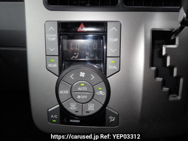 Used 2009 AT toyota voxy ZRR70G Image[20]