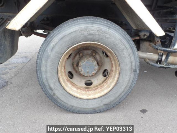 Used 2001 MT isuzu forward FRR35C3S Image[32]