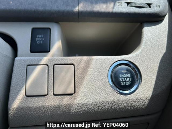 Used 2009 AT toyota noah ZRR70G Image[29]