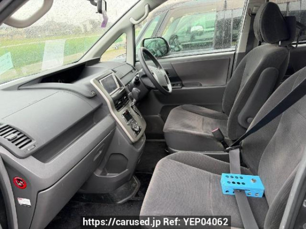 Used 2009 AT toyota noah ZRR70G Image[8]