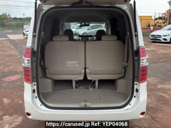 Used 2007 AT toyota noah ZRR75G Image[8]