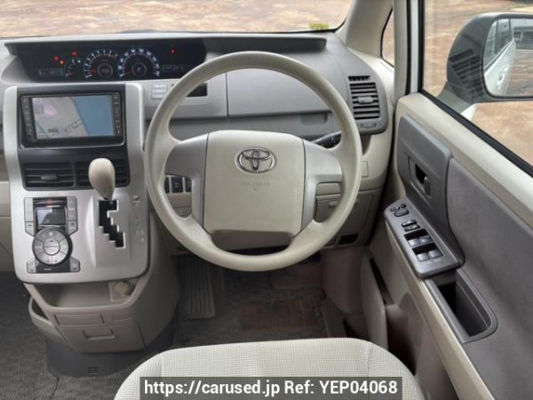 Used 2007 AT toyota noah ZRR75G Image[19]