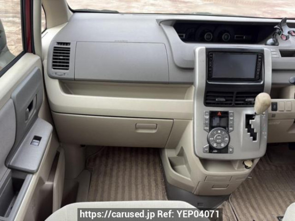 Used 2008 AT toyota noah ZRR70G Image[18]